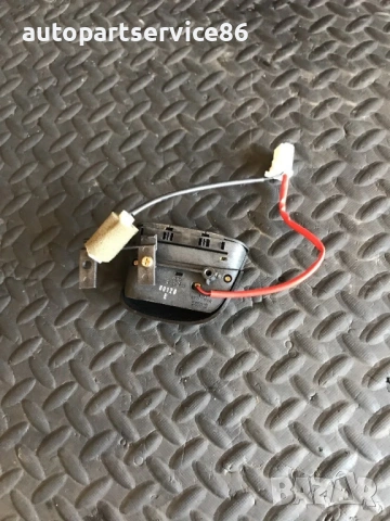 Бутон за волан за KIA Sorento 2.5 CRDi (2003–2007) 96700-3E100, снимка 2 - Части - 53314639