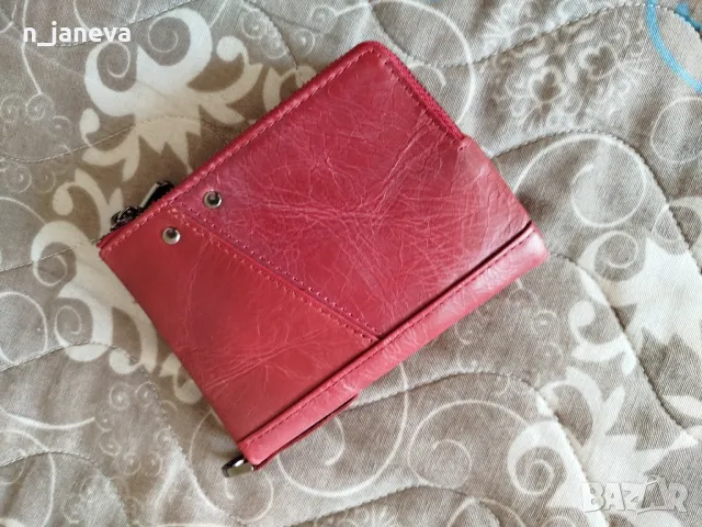 нов червен портфейл от естествена кожа, снимка 2 - Портфейли, портмонета - 48529628