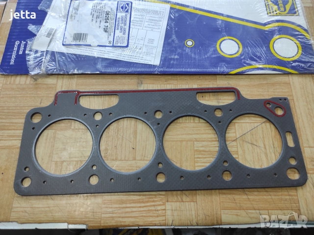 Гарнитура за глава Рено 5, 9, 11 - 1.6D, снимка 2 - Части - 54229767