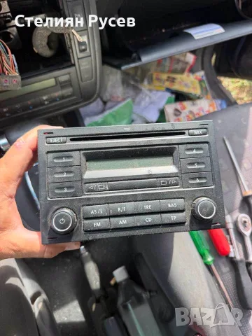 cd multimedia rcd 200   за VW Sharan facelift 2007г - цена 40 евро става и за polo -не иска код , тр