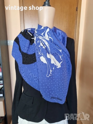 Копринен шал Pierre Balmain