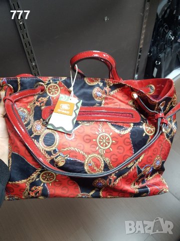 Дамска чанта, снимка 2 - Чанти - 44206482