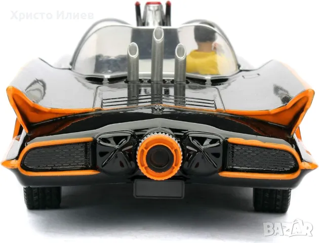 Батмобил Метална кола автомобил Batman Batmobile 1:24 Jada с фигура Батман Класически модел 1966год, снимка 6 - Коли, камиони, мотори, писти - 48795603