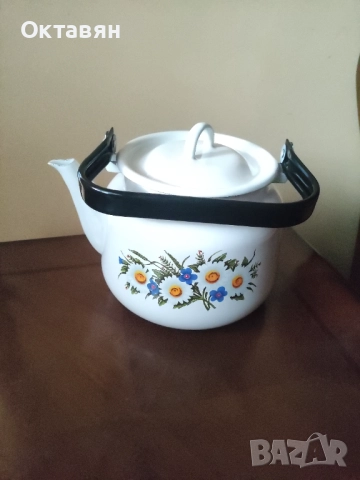 Емайлиран чайник, снимка 8 - Аксесоари за кухня - 52911680