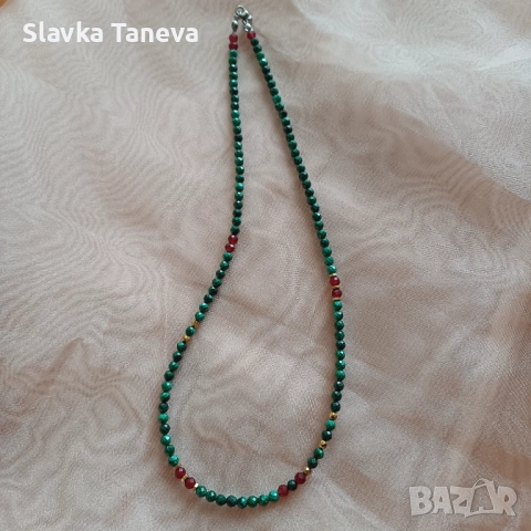 Колие от малахит и халцедонов камък, снимка 3 - Колиета, медальони, синджири - 52358597