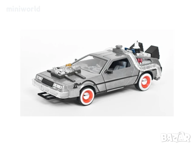DeLorean филма Завръщане в Бъдещето III - мащаб 1:24 на Jada Toys нов в кутия