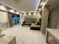 ОТ СОБСТВЕНИК Дом на два етажа с 4 спални и панорамни тераси срещу Новотел, снимка 2