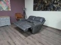 Сив кожен диван двойка с електрически релаксиращ механизъм, снимка 11