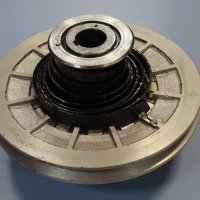 Шайба вариаторна ZF Ф293 mm, снимка 1 - Електродвигатели - 31618148