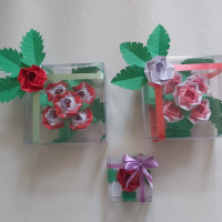 Оригами рози в кутиики, снимка 5 - Изкуствени цветя - 44693312