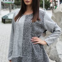 Двуцветна дамска блуза с животинска шарка - 9462, снимка 1 - Блузи с дълъг ръкав и пуловери - 38757469