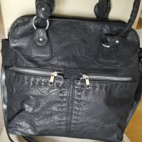 Черна дамска чанта, снимка 2 - Чанти - 44349176
