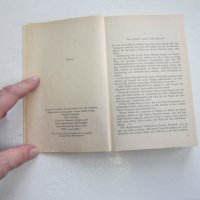 Армейска военна книга 2 световна война   Хитлер  30, снимка 4 - Специализирана литература - 31168759