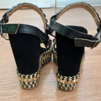 Сандали Christian Louboutin, номер 37, снимка 5 - Сандали - 18610881