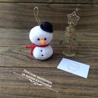 Плетена играчка за елха Снежко, снимка 1 - Коледни подаръци - 42865926
