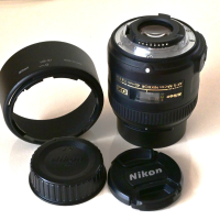 Макро обектив Nikon AF-S DX Micro Nikkor 40mm f/2.8G, снимка 2 - Обективи и филтри - 44803835