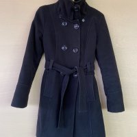 Черно палто с качулка, снимка 1 - Палта, манта - 34262935