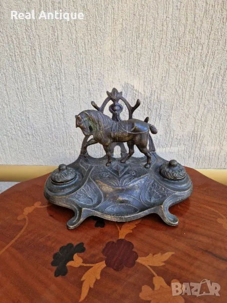 Уникална много красива антикварна бронзова мастилница , снимка 1