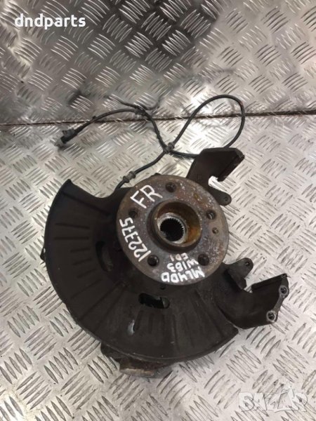 Предна дясна главина Mercedes ML400,CDI,w163,2001г., снимка 1