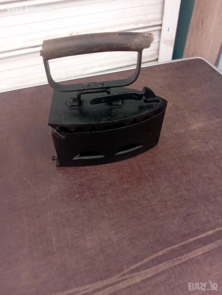 Ретро ютия на жар , снимка 1