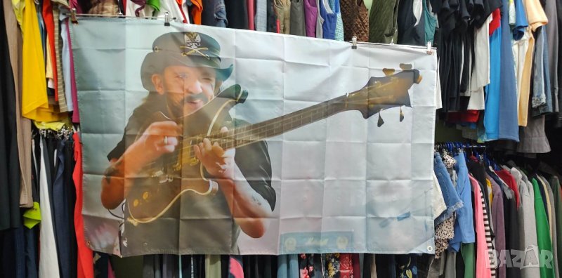Lemmy  стреля с неговия Rickenbacker бас-голям интериорен транспарант, снимка 1