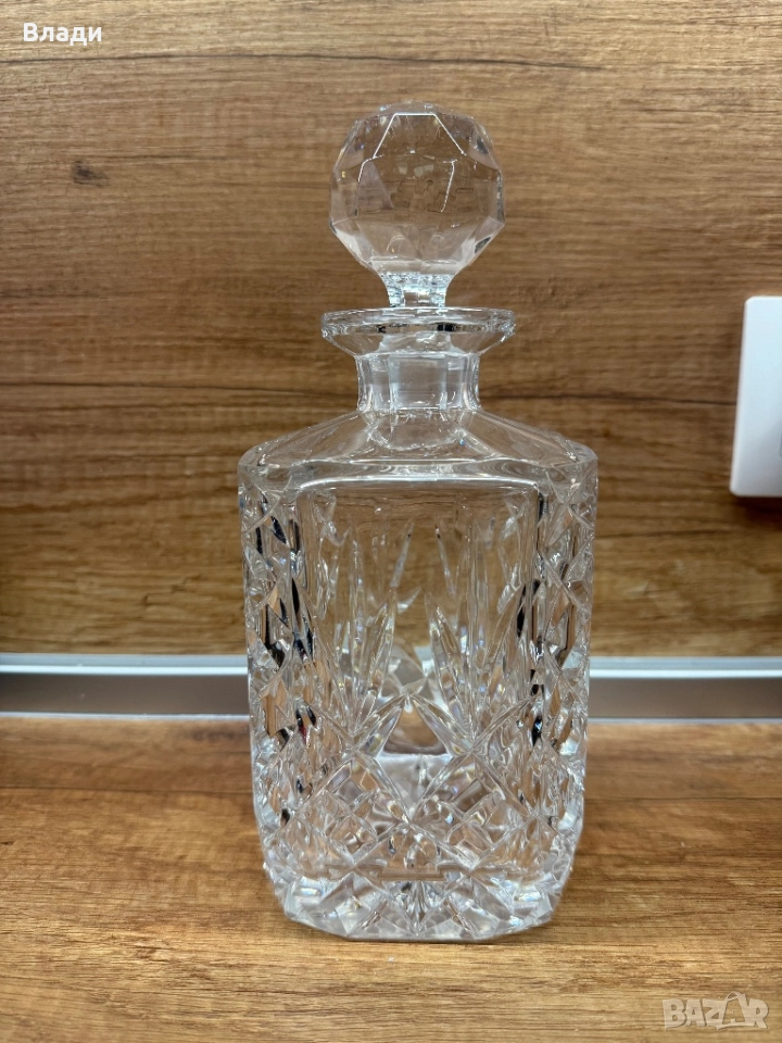 Стъклен декантер за алкохол, снимка 1