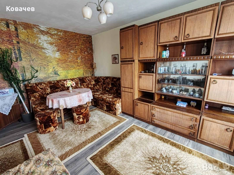 Продавам апартамент в гр. Велико Търново, снимка 1