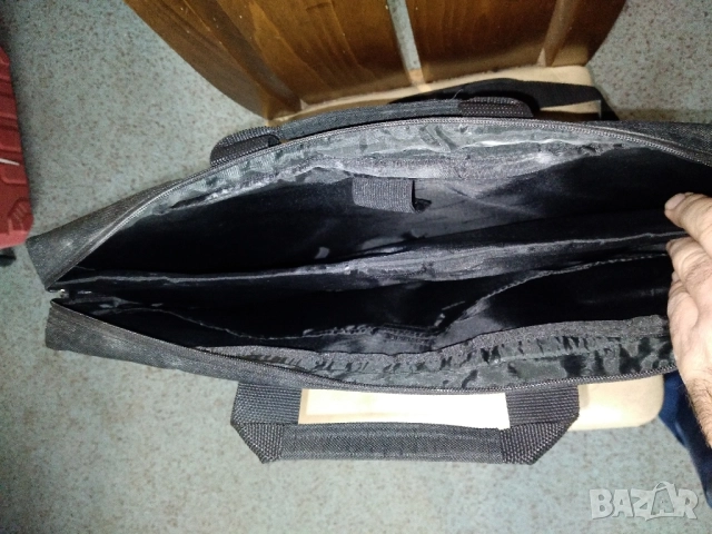 Голяма чанта за лаптоп, снимка 3 - Лаптоп аксесоари - 52276184