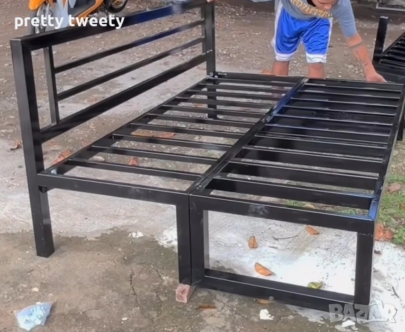 Метално сгъваемо легло - диван по поръчка 