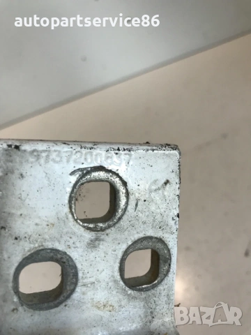 Панта за предна дясна врата за Mercedes Atego (1997-2006) 9737200837, снимка 3 - Части - 54081573