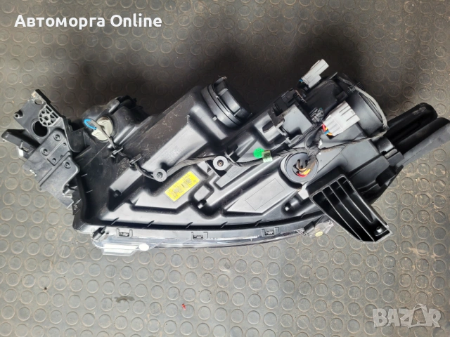 Десен фар за Mitsubishi Outlander , снимка 3 - Части - 54147565