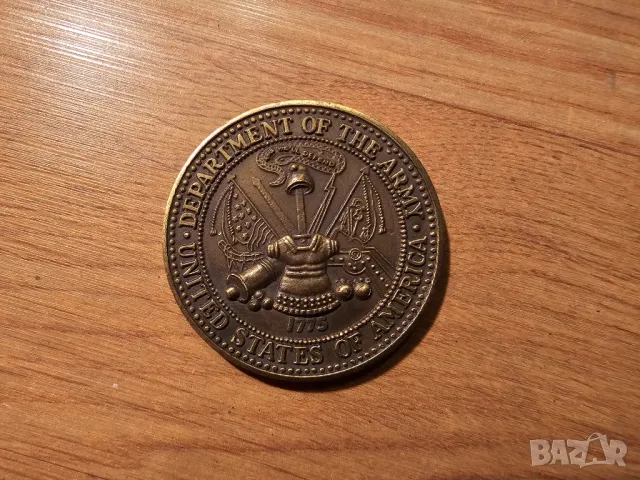 Медал на военния департамент на САЩ, USA АМЕРИКА в защитна капсула за ценители и колекционери , снимка 2 - Антикварни и старинни предмети - 49146542
