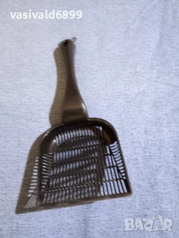 Лопатка за котешка тоалетна 