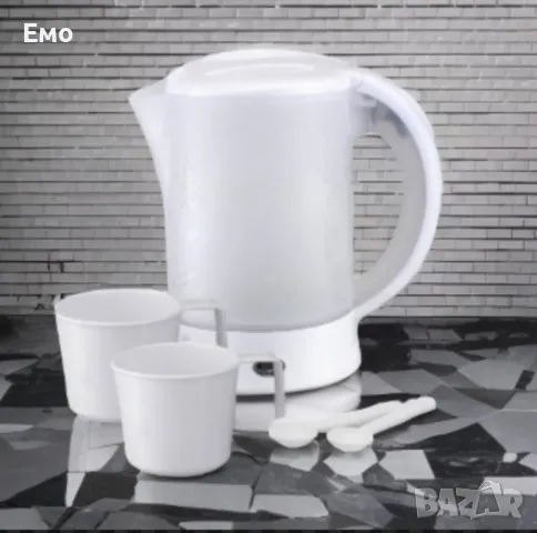 Електрическа кана туристическа - Rosberg R51230U с 2 чаши и 2 лъжички 600W, 0.6л. Бяла, снимка 3 - Кани - 48428559