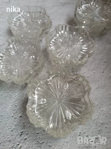 Комплект от 12 стъклени купички, масивно дебело пресовано стъкло, снимка 3 - Други ценни предмети - 48498188