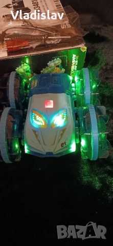 Амфибийна кола с дистанционно управление с LED светлина, 4WD водоустойчива, снимка 7 - Коли, камиони, мотори, писти - 52435284