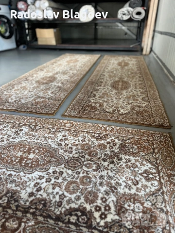 Персийски вълнен килим и 3 пътеки, снимка 5 - Килими - 53339326