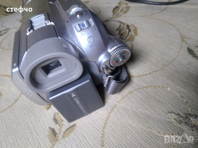 Предлагам оригинална видео и фото камера PANASONIC NV-GS500., снимка 4 - Камери - 52740153