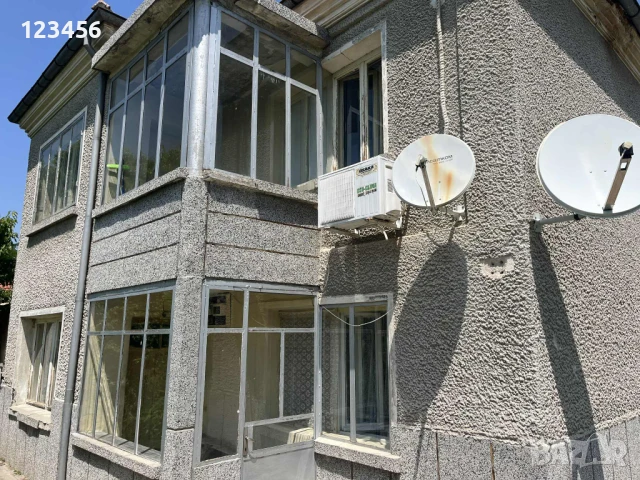 Къща с двор 2,2дка в с.Златовръх , снимка 3 - Къщи - 50954343