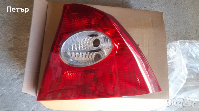 НОВ Десен стоп Ford Focus Sedan (2004-2007) / Форд Фокус седан, снимка 1