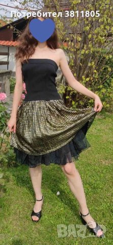 Ефектна къса рокля размер  S, снимка 2 - Рокли - 42248025