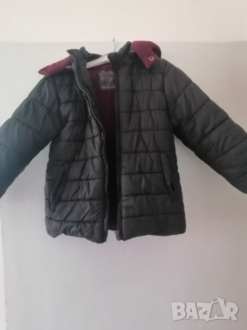 Детско черно яке с топла подплата, снимка 1 - Детски якета и елеци - 42813540
