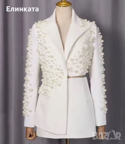 Бял сет с перли