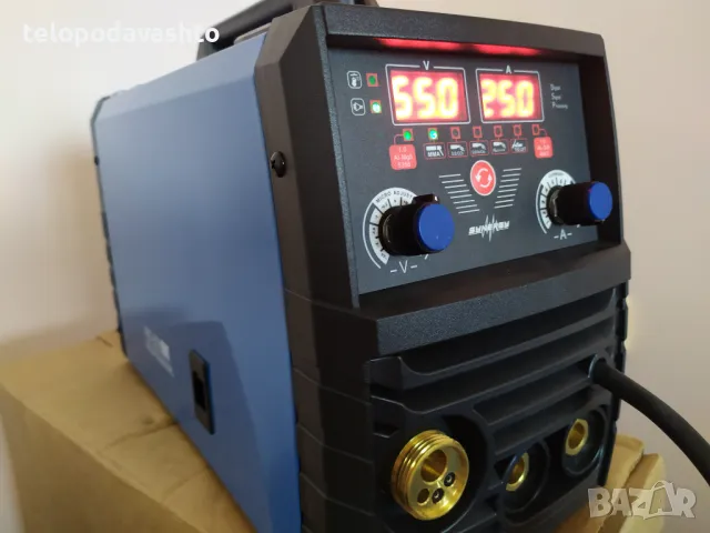 250 PROFESSIONAL Синергичен Заваръчен / Телоподаващ апарат за Алуминий MIG MMA TIG 250 -Телоподаващо, снимка 3 - Други машини и части - 42170886
