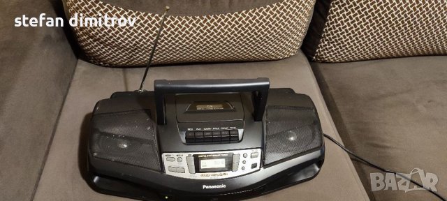 Panasonic RX-DS18 Sound Virtualizer XBS AM/FM/CD/Tape Stereo Boom Box, снимка 9 - Радиокасетофони, транзистори - 37346030