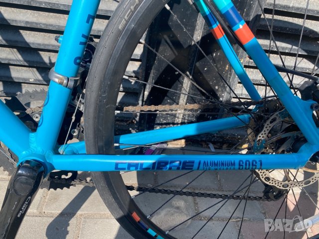 Шосеен Бегач Calibre 28”, снимка 2 - Велосипеди - 44431343