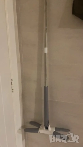 🧼 Уред с микрофибърна подложка за миене на под 