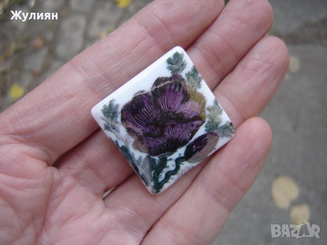 СТАРА БРОШКА ПОРЦЕЛАН