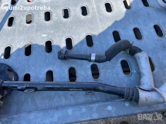 Маркучи и Тръби Охладителна Система 7P0121065M Porsche Cayenne 3.0D 92A/2012г, снимка 2 - Части - 51674367