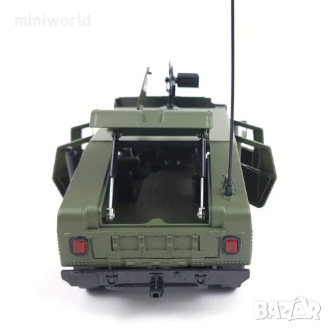 Hummer H1 военен тежко въоръжен с картечница - мащаб 1:18 на CCA Models моделът е нов в кутия, снимка 9 - Колекции - 50727311